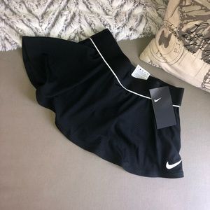 NWT Nike tennis skirt
